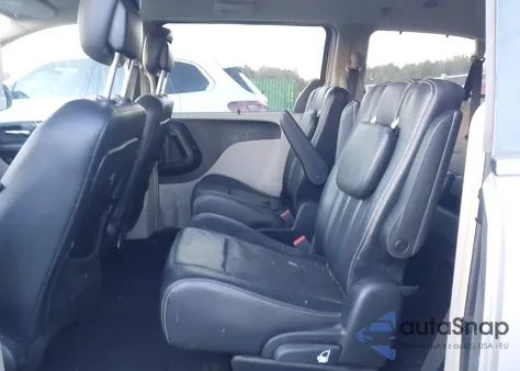 2013 Chrysler Town & Country Touring-L z USA, uszkodzony, nr VIN 2C4RC1CG9DR755317